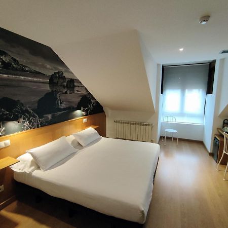 Hotel Dabeleira Luarca Eksteriør billede