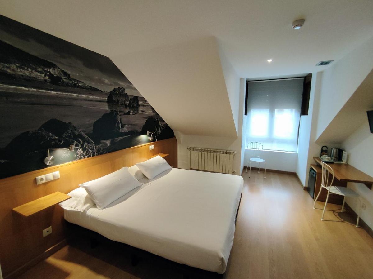 Hotel Dabeleira Luarca Eksteriør billede