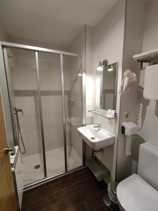 Hotel Dabeleira Luarca Eksteriør billede