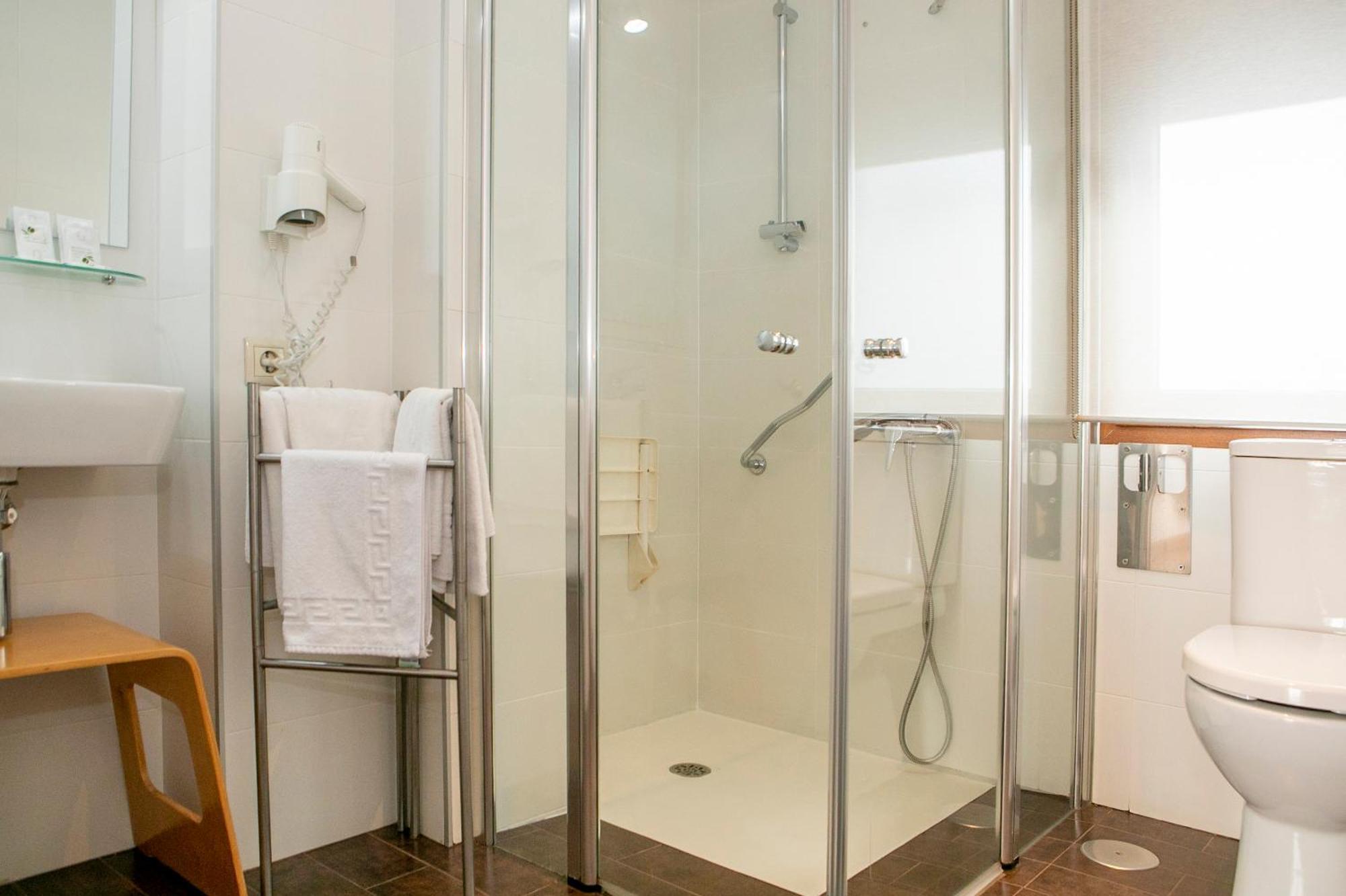 Hotel Dabeleira Luarca Eksteriør billede