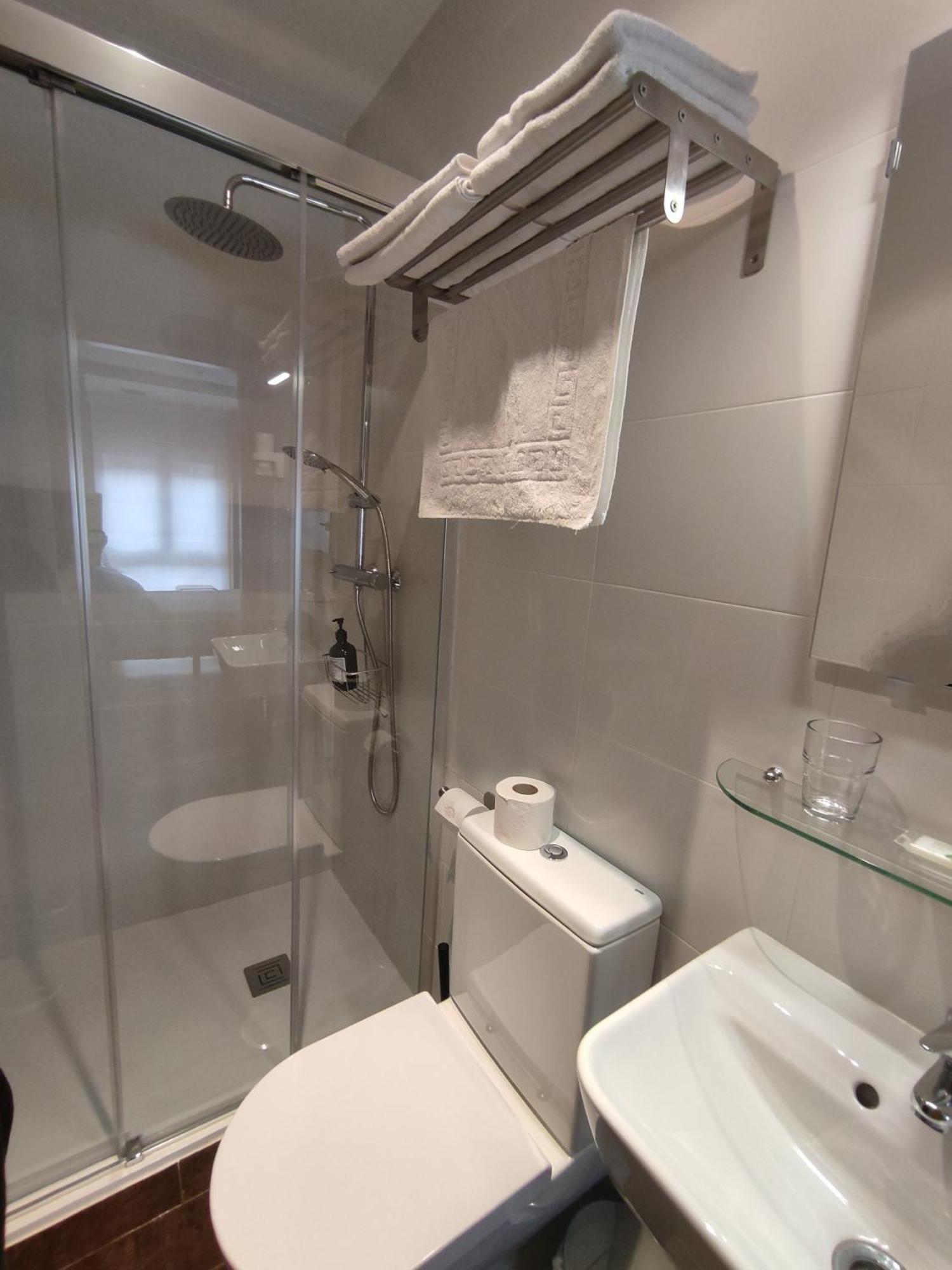 Hotel Dabeleira Luarca Eksteriør billede