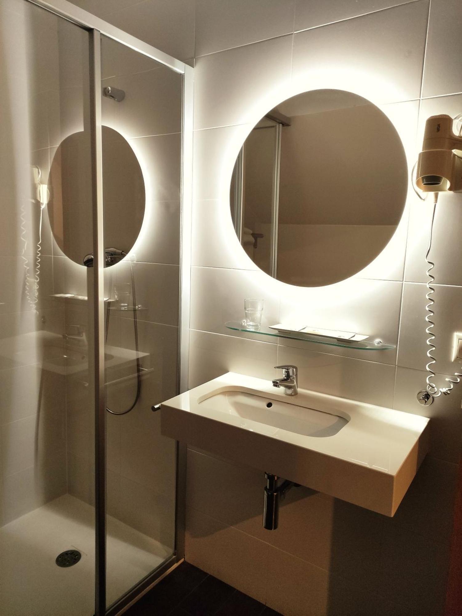 Hotel Dabeleira Luarca Eksteriør billede