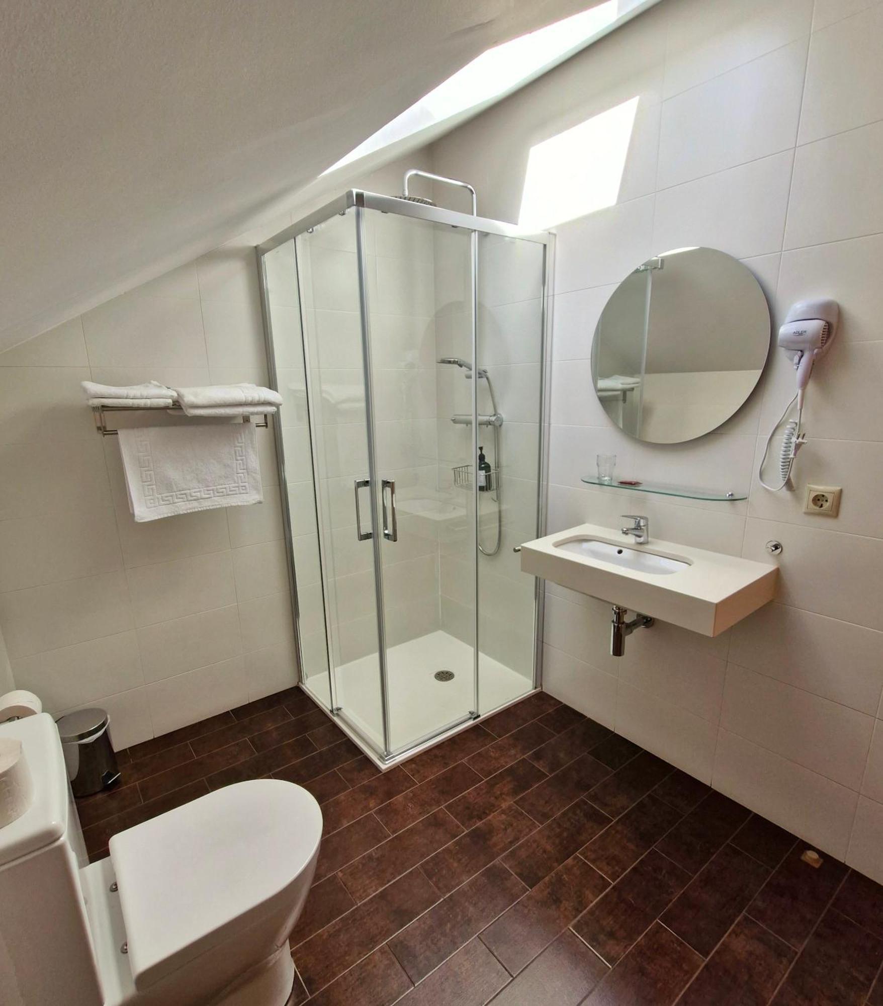 Hotel Dabeleira Luarca Eksteriør billede